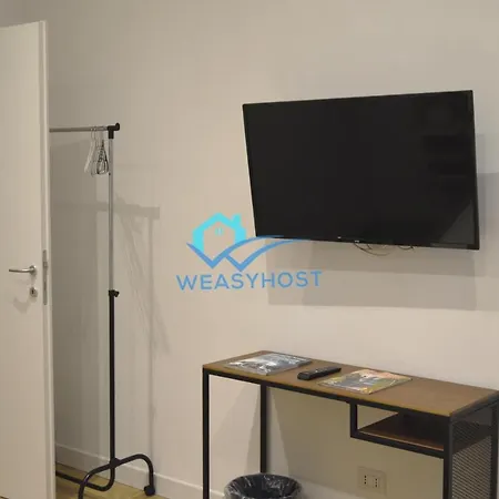 Apartment Renovated & Bright Tuscolanaflat