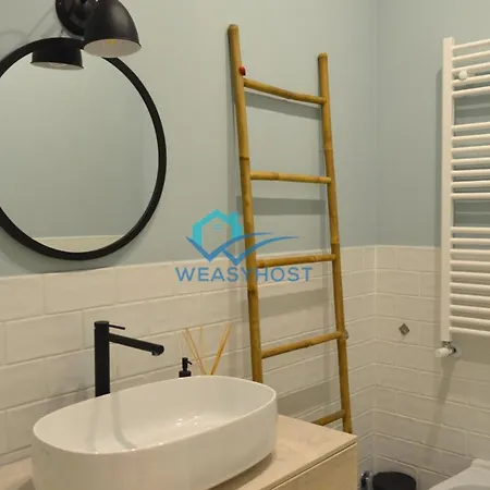 Renovated & Bright Tuscolanaflat Apartment