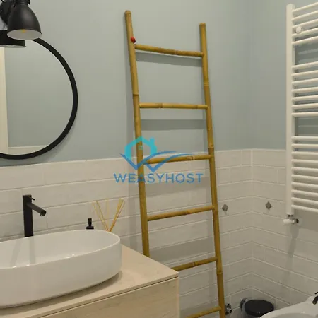 Renovated & Bright Tuscolanaflat Apartment *